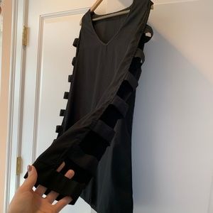 TOBI Cut Out Shift Dress - Large